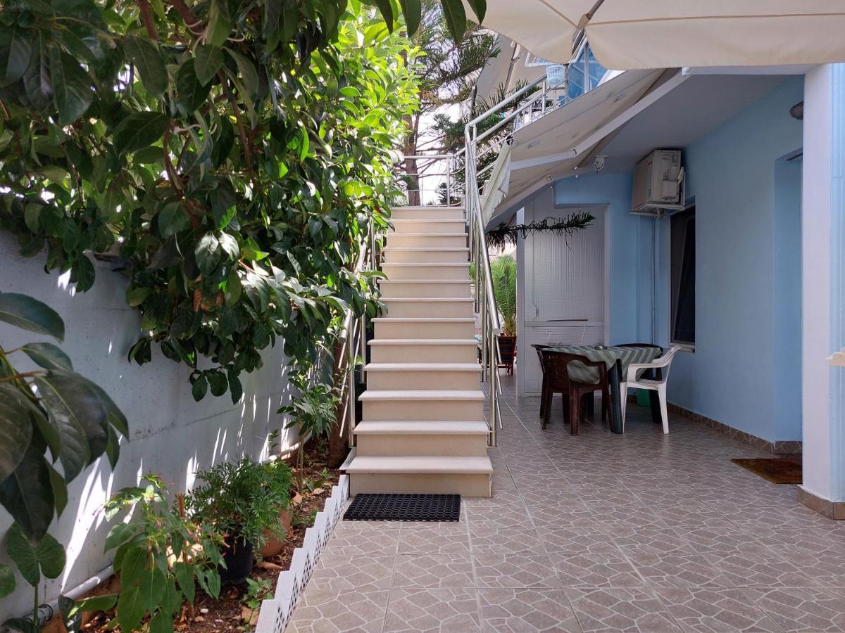 Garden Holiday Studios Himare Exteriör bild